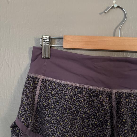 LLULULEMON Speed Run Shorts Dottie Mum Purple Size 4 casual running comfort - Picture 3 of 6